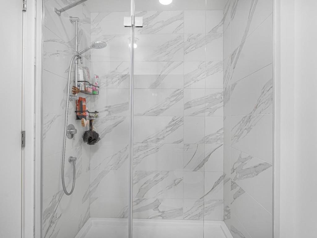 









1552


Rue des Bassins

, 603,
Montréal (Le Sud-Ouest),




QC
H3C3Z0

