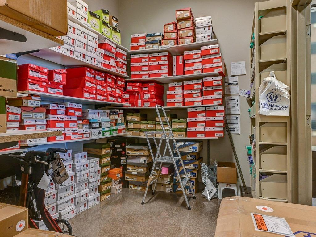 









256


Rue De Montigny

, 102B,
Saint-Jérôme,




QC
J7Z5R2

