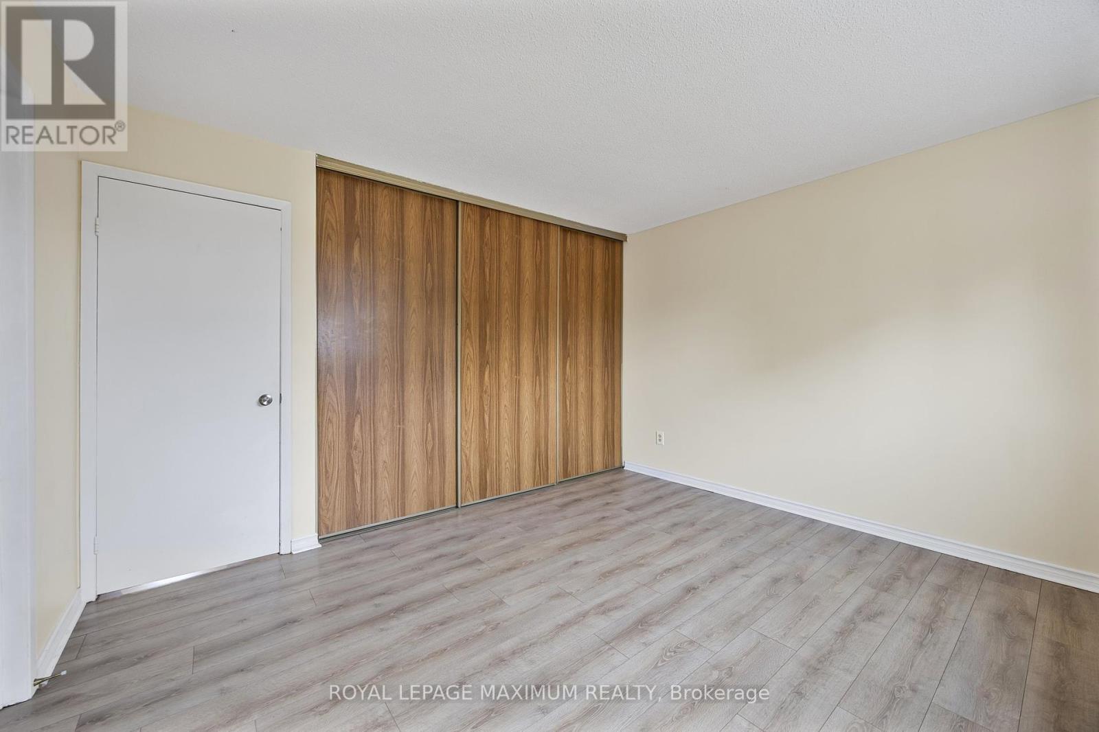 












7 PRINCESS DRIVE

,
Adjala-Tosorontio,




Ontario
L0M1M0

