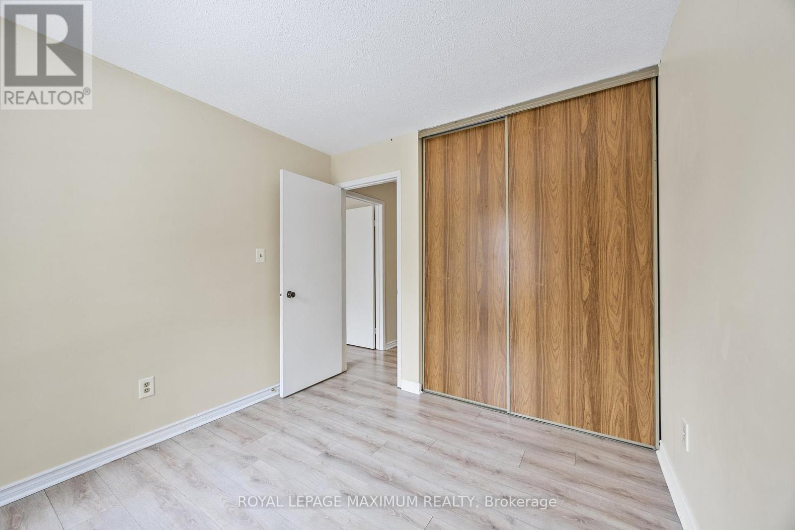 












7 PRINCESS DRIVE

,
Adjala-Tosorontio,




Ontario
L0M1M0

