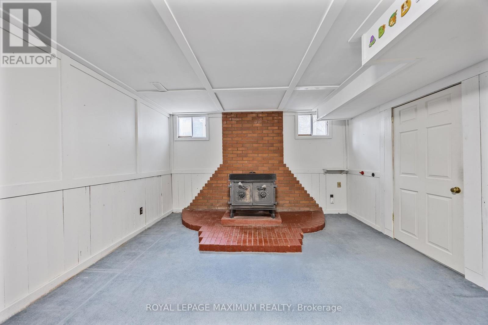 












7 PRINCESS DRIVE

,
Adjala-Tosorontio,




Ontario
L0M1M0

