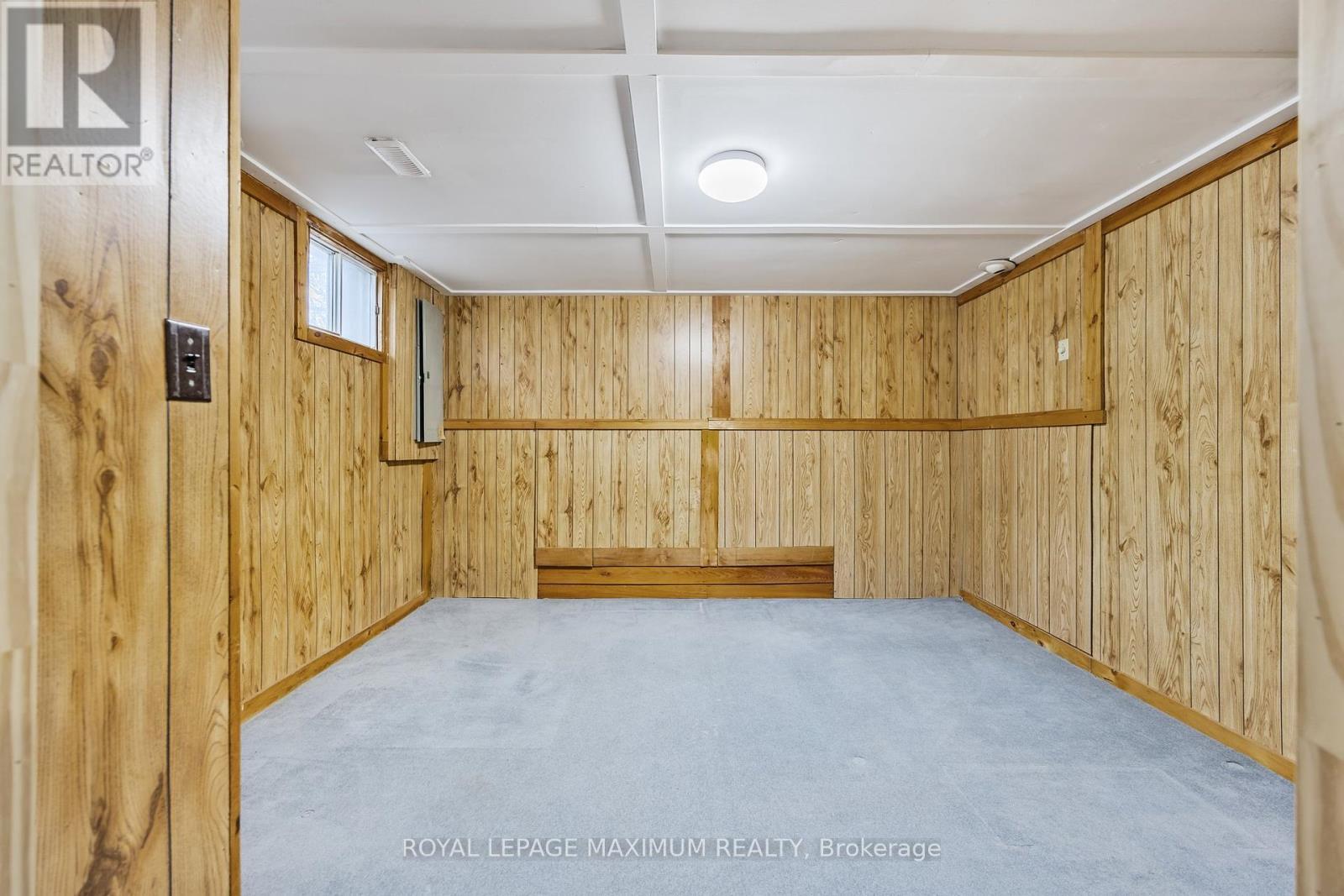 












7 PRINCESS DRIVE

,
Adjala-Tosorontio,




Ontario
L0M1M0

