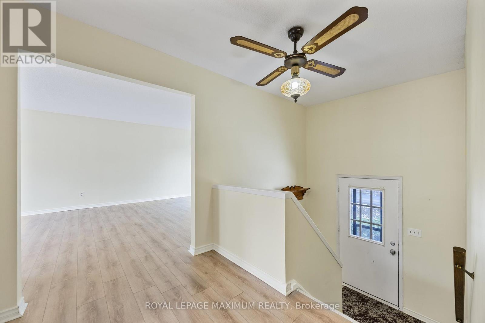 












7 PRINCESS DRIVE

,
Adjala-Tosorontio,




Ontario
L0M1M0

