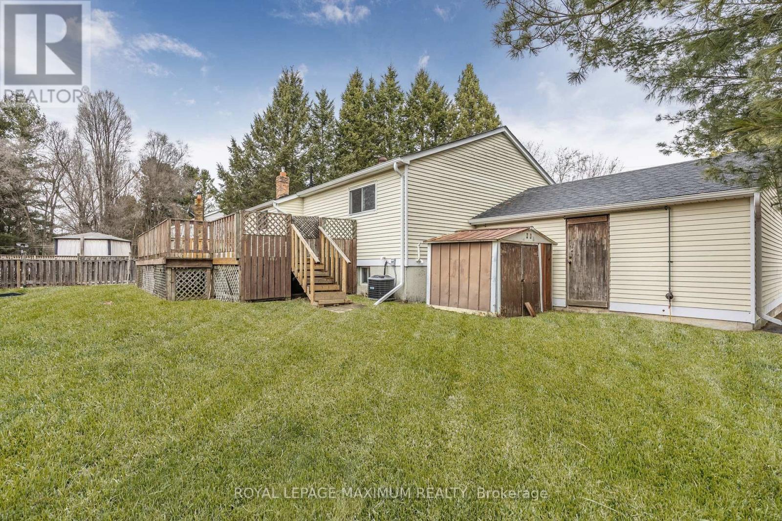 












7 PRINCESS DRIVE

,
Adjala-Tosorontio,




Ontario
L0M1M0

