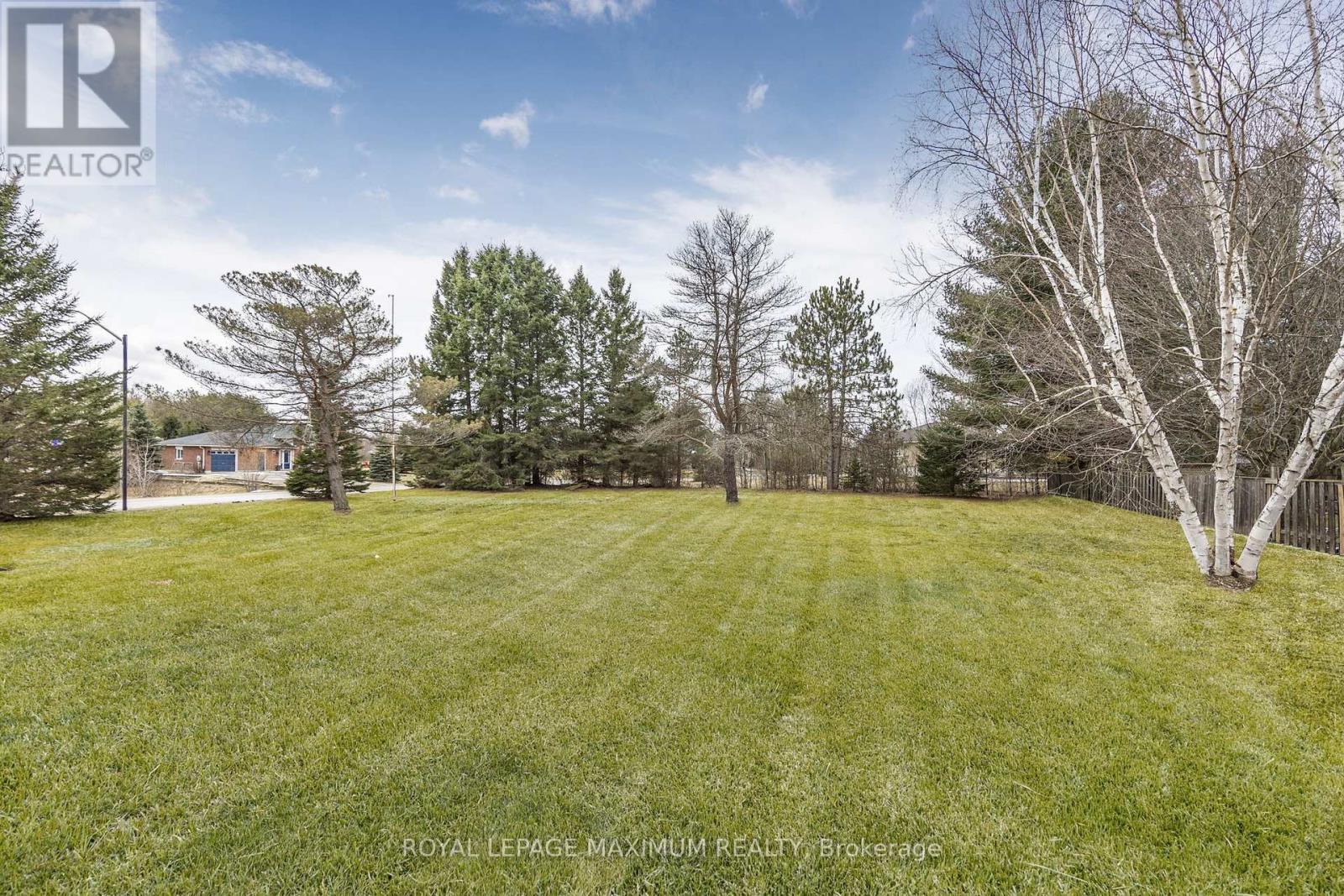 












7 PRINCESS DRIVE

,
Adjala-Tosorontio,




Ontario
L0M1M0

