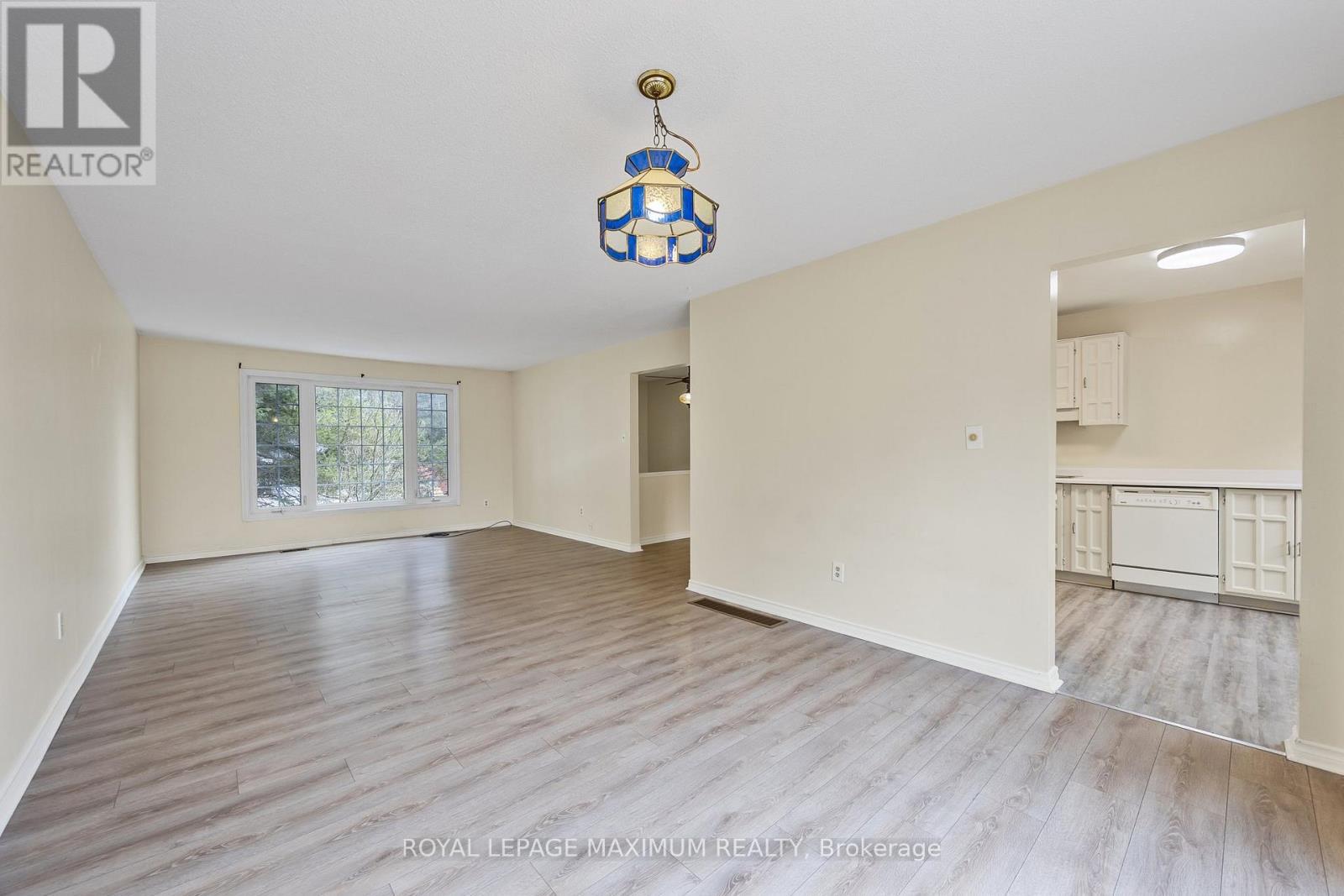 












7 PRINCESS DRIVE

,
Adjala-Tosorontio,




Ontario
L0M1M0

