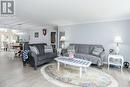 Living room-crown moulding