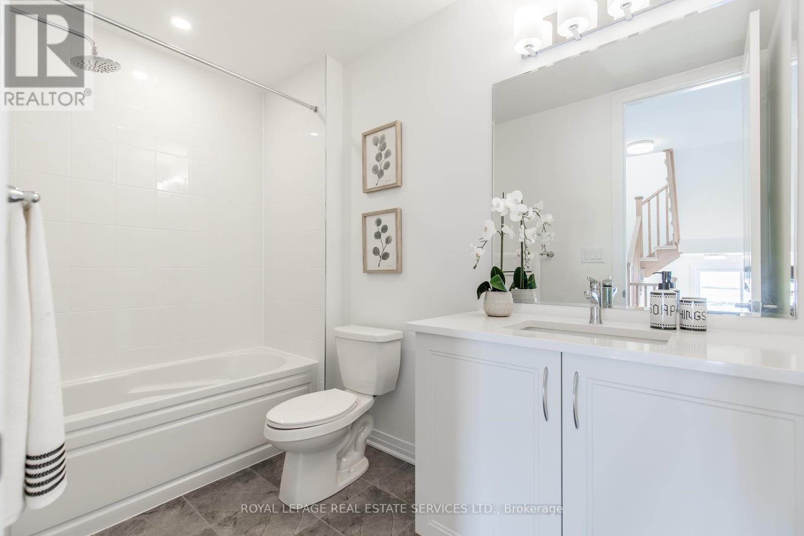 












3300 MARINER PASSAGE

,
Oakville,




Ontario
L6M5S6

