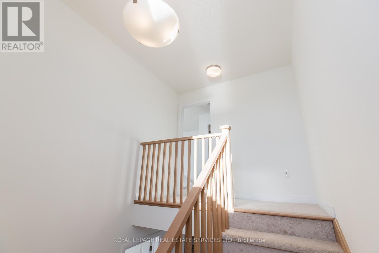 












3300 MARINER PASSAGE

,
Oakville,




Ontario
L6M5S6

