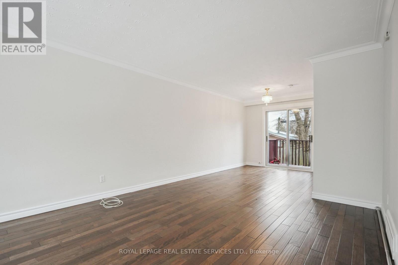 












256 ZELDA CRESCENT

,
Richmond Hill,




Ontario
L4C2Y5

