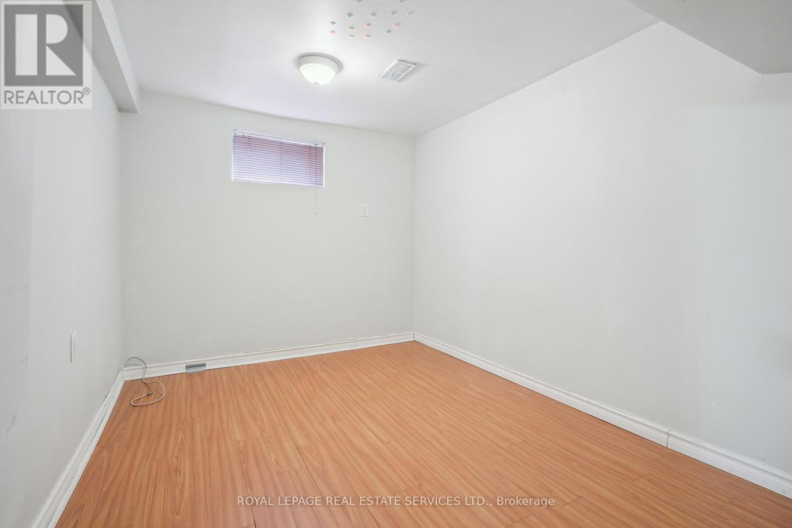 












256 ZELDA CRESCENT

,
Richmond Hill,




Ontario
L4C2Y5

