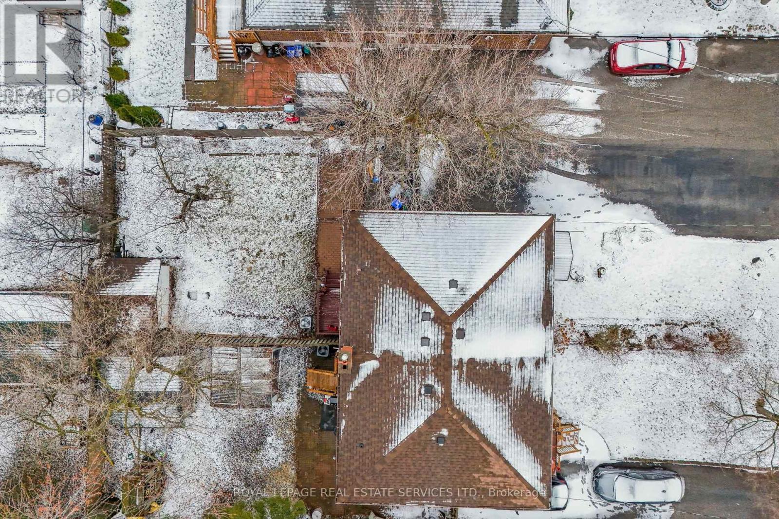 












256 ZELDA CRESCENT

,
Richmond Hill,




Ontario
L4C2Y5

