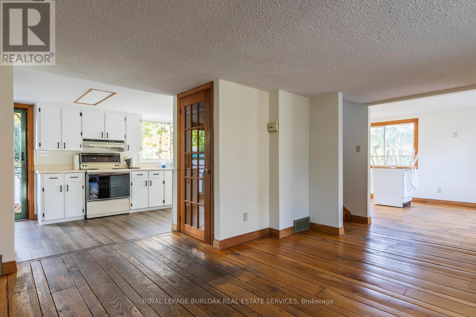 












26 AUDITORIUM CIRCLE

,
Grimsby,




Ontario
L3M2R5

