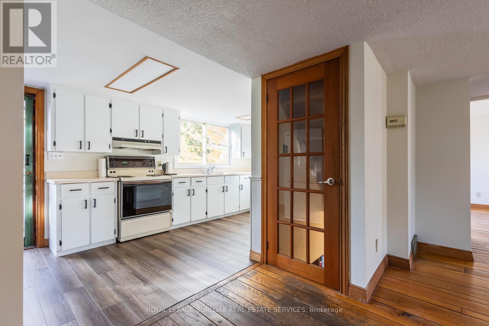 












26 AUDITORIUM CIRCLE

,
Grimsby,




Ontario
L3M2R5

