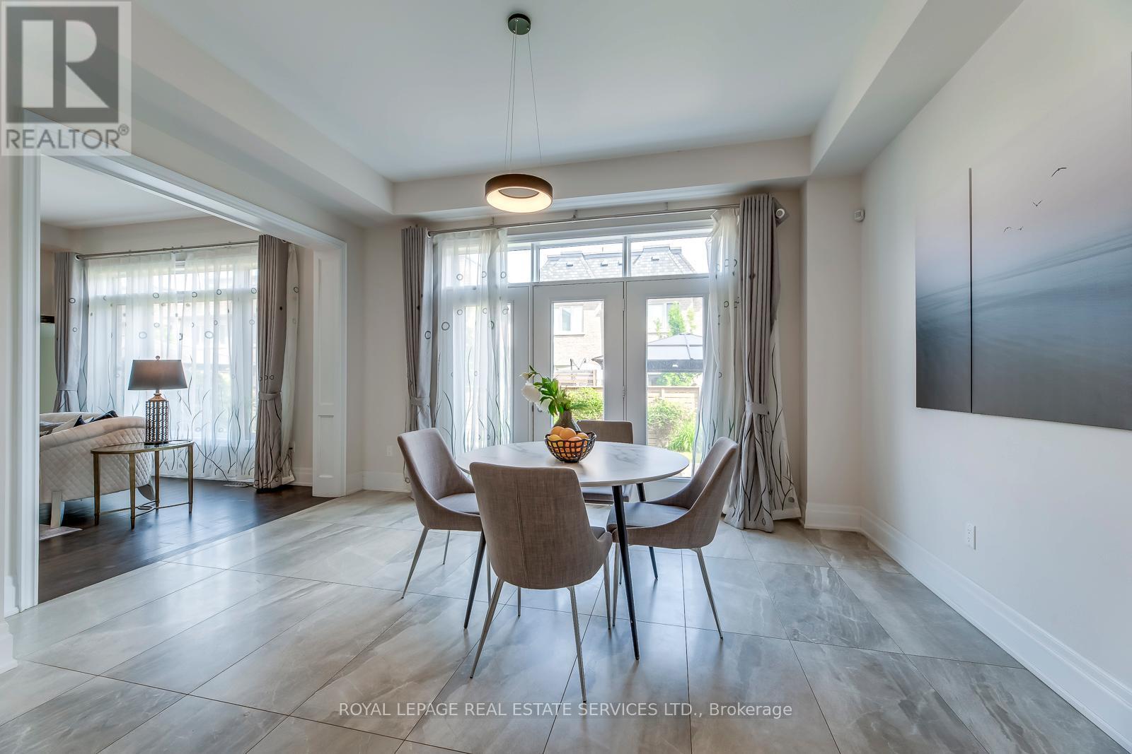 












377 TUDOR AVENUE

,
Oakville,




Ontario
L6K0G8

