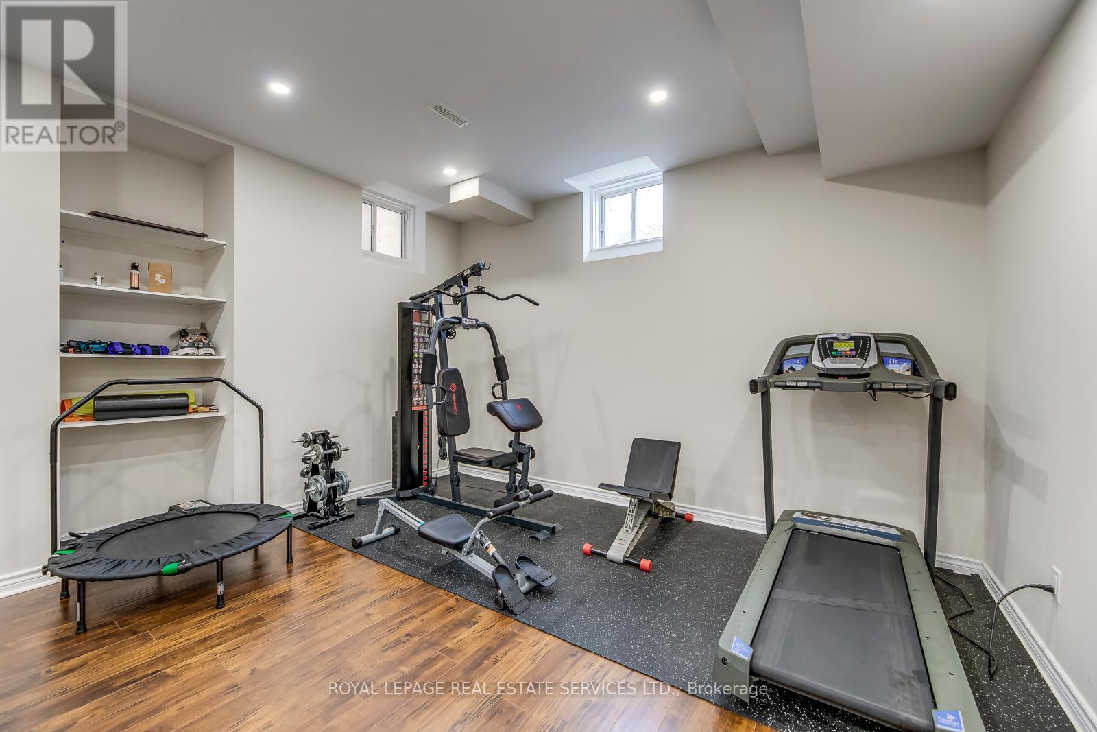 












377 TUDOR AVENUE

,
Oakville,




Ontario
L6K0G8

