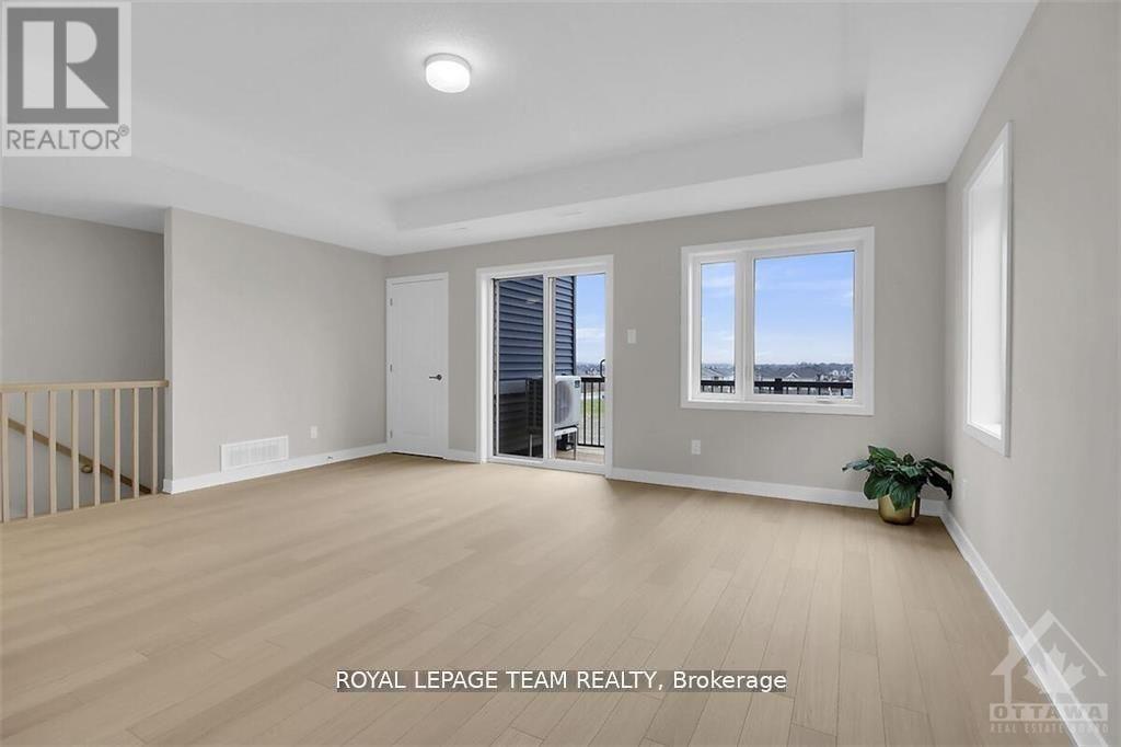












720 LILLIAN FREIMAN PRIVATE

,
Ottawa,




Ontario
K2J7K8

