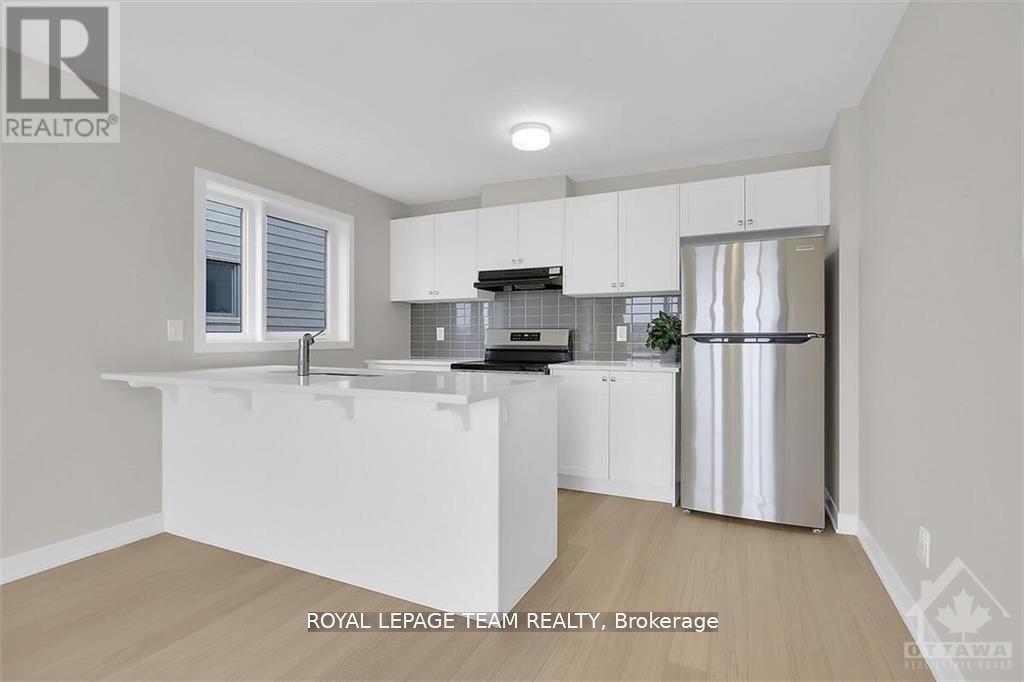 












720 LILLIAN FREIMAN PRIVATE

,
Ottawa,




Ontario
K2J7K8

