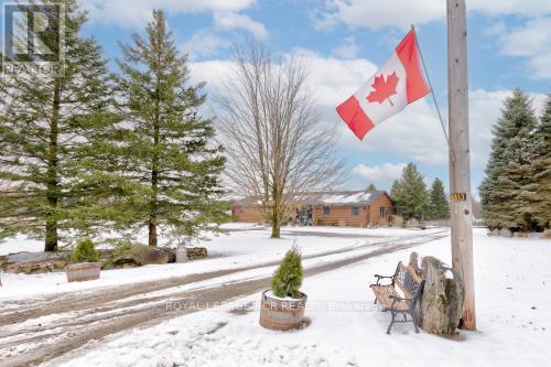 












6212 SIXTH LINE

,
Centre Wellington,







Ontario
N0B1J0

