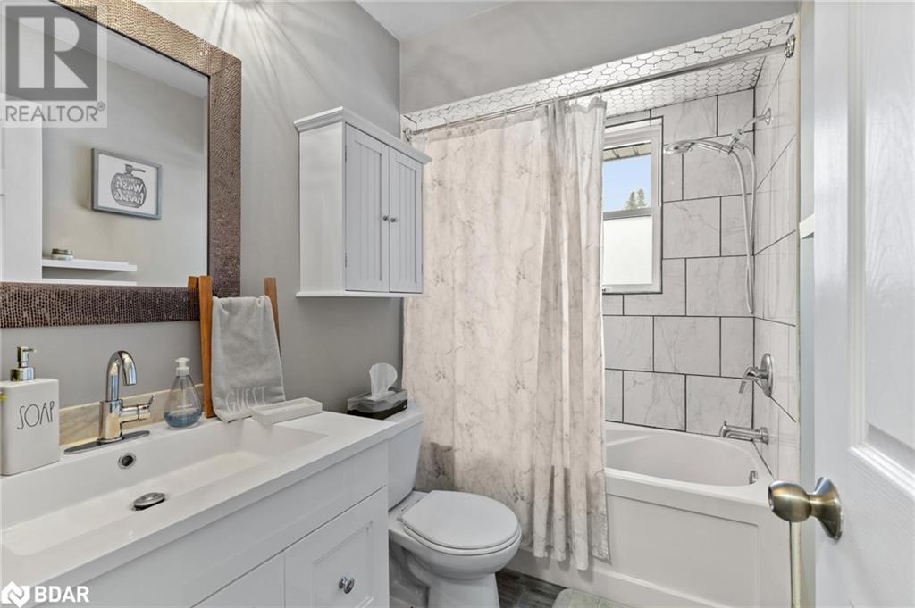 












6212 SIXTH Line

,
Belwood,







Ontario
N0B1J0

