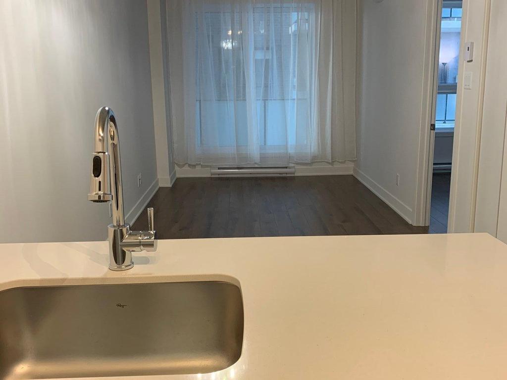 









6780


Boul. Newman

, 306,
Montréal (LaSalle),




QC
H8N0H5

