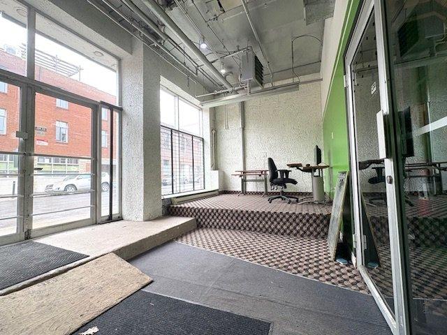 









2424


Rue des Carrières

,
Montréal (Rosemont/La Petite-Patrie),




QC
H2G1X8

