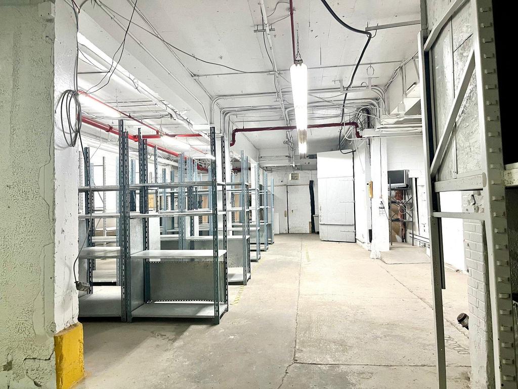 









2424


Rue des Carrières

,
Montréal (Rosemont/La Petite-Patrie),




QC
H2G1X8

