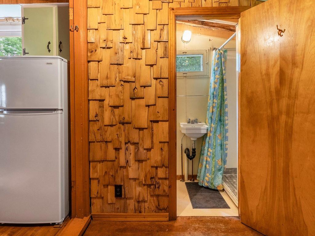 









2237


Ch. du Village

,
Saint-Adolphe-d'Howard,




QC
J0T2B0

