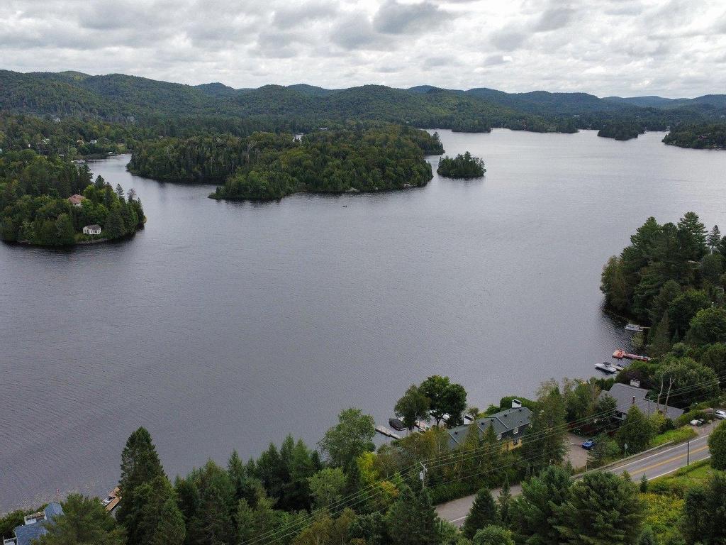 









2237


Ch. du Village

,
Saint-Adolphe-d'Howard,




QC
J0T2B0

