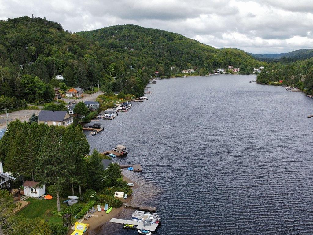 









2237


Ch. du Village

,
Saint-Adolphe-d'Howard,




QC
J0T2B0

