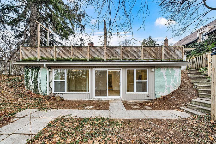 









21


Donwoods

Drive, Lower,
Toronto,




ON
M4N 2E9

