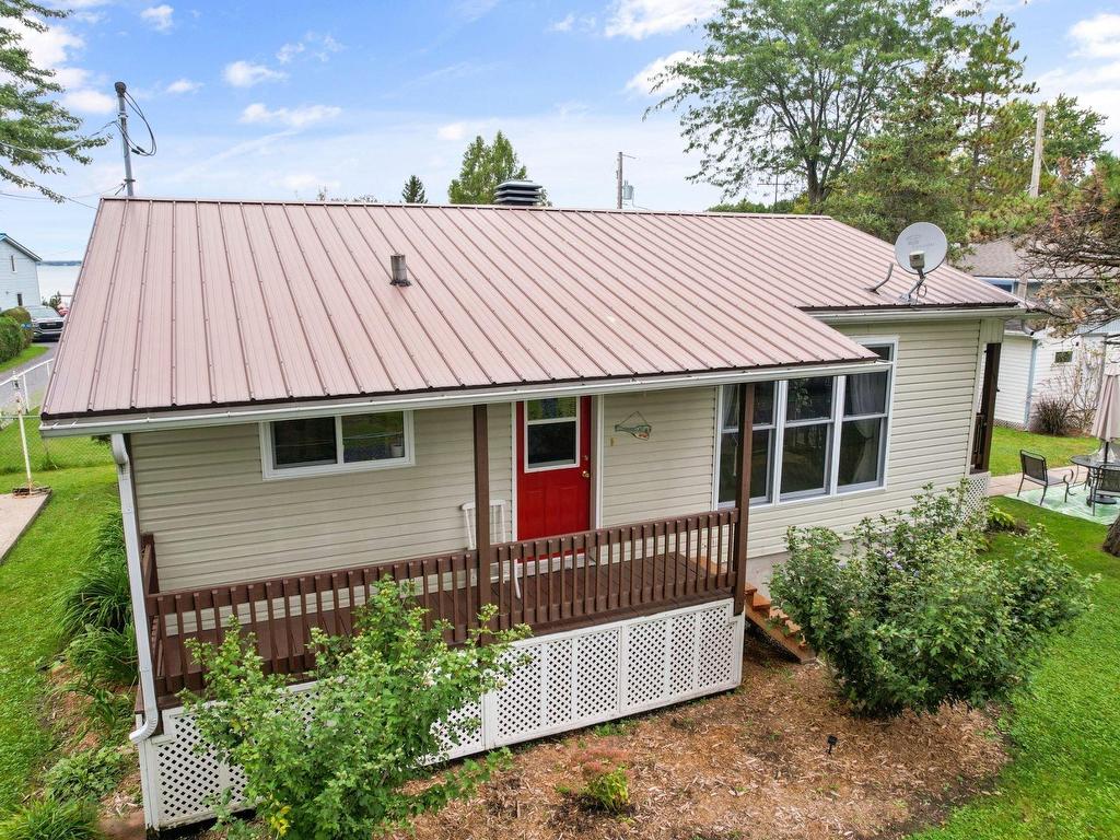 









428


8e Rue

,
Saint-Anicet,




QC
J0S1M0

