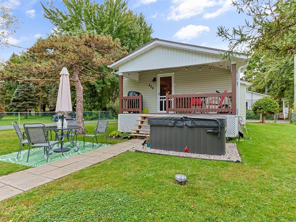









428


8e Rue

,
Saint-Anicet,




QC
J0S1M0

