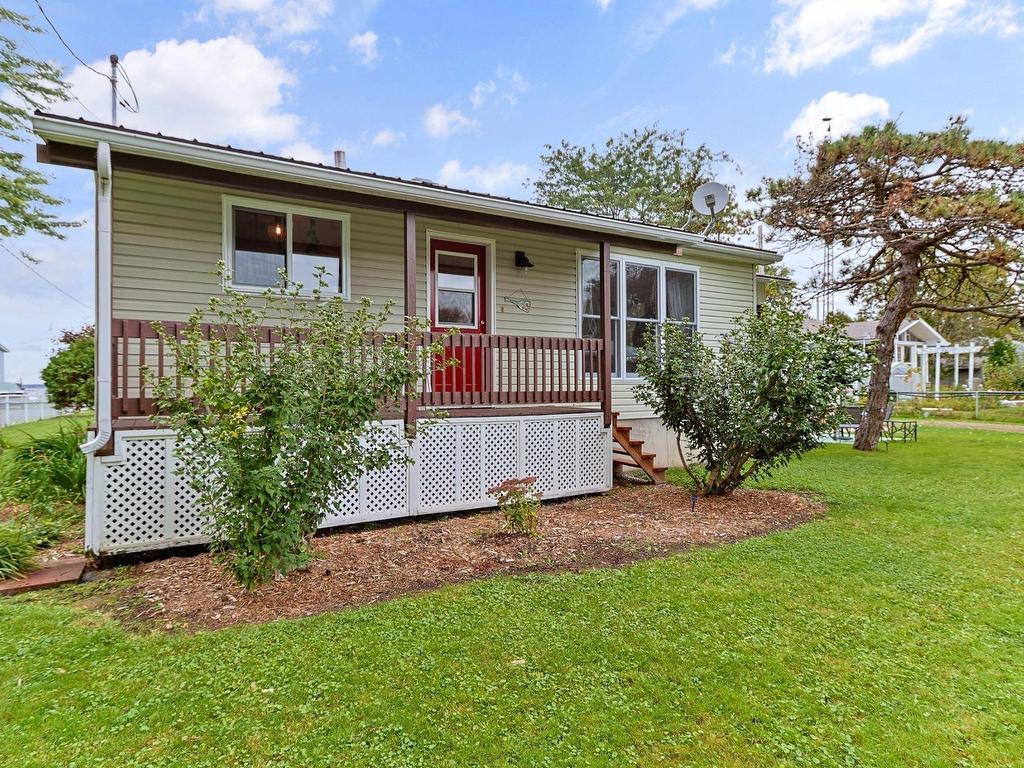 









428


8e Rue

,
Saint-Anicet,




QC
J0S1M0

