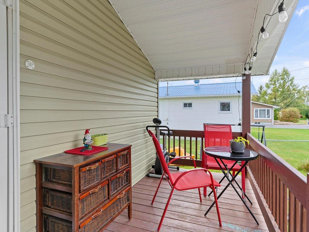 









428


8e Rue

,
Saint-Anicet,




QC
J0S1M0

