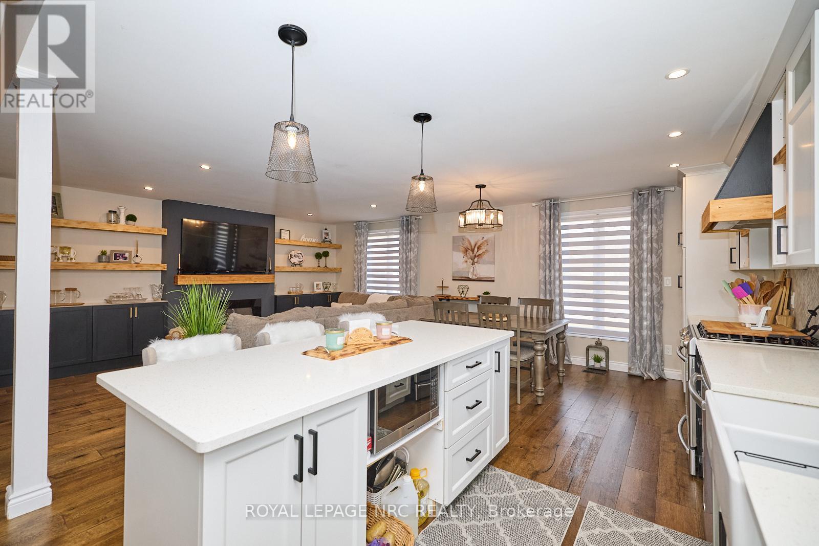 












6796 STOKES STREET

,
Niagara Falls (Dorchester),




Ontario
L2G2H1

