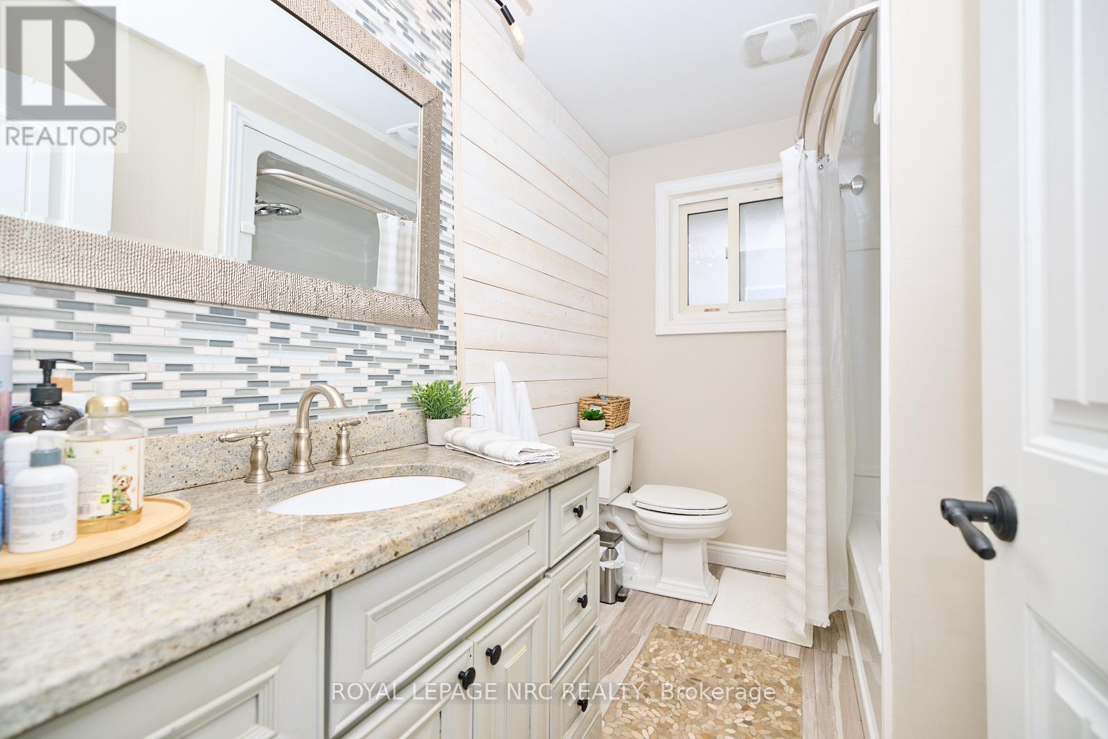












6796 STOKES STREET

,
Niagara Falls (Dorchester),




Ontario
L2G2H1

