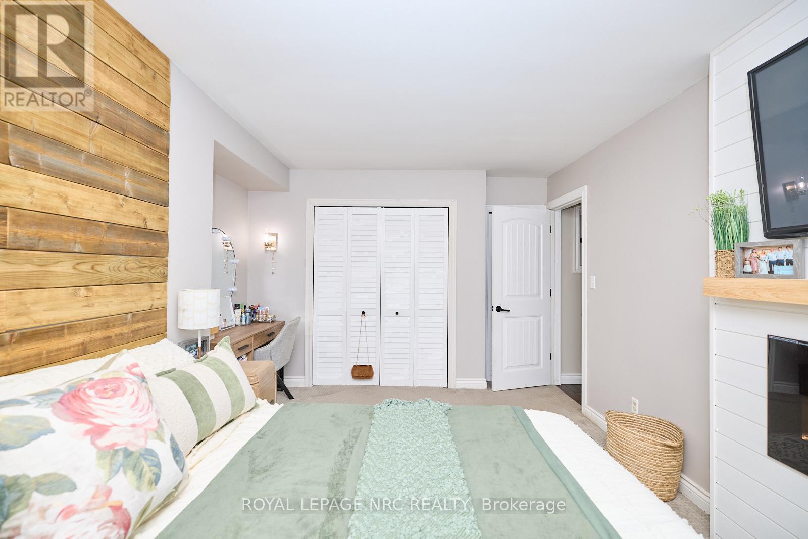 












6796 STOKES STREET

,
Niagara Falls (Dorchester),




Ontario
L2G2H1

