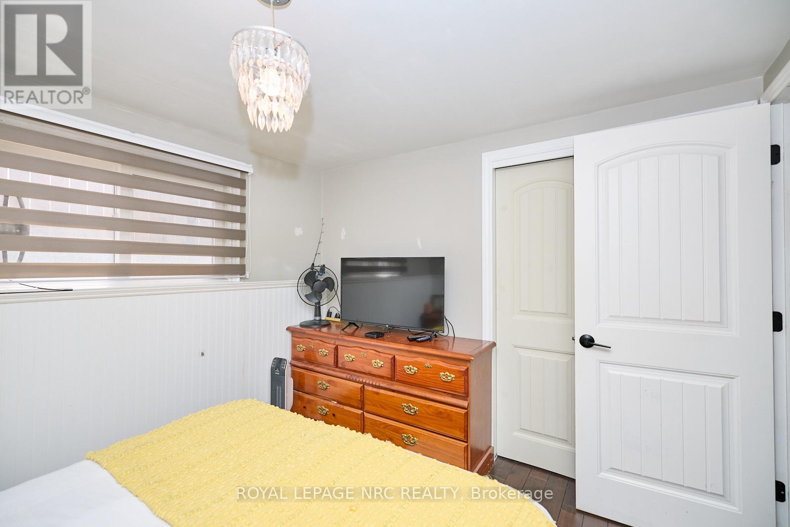 












6796 STOKES STREET

,
Niagara Falls (Dorchester),




Ontario
L2G2H1

