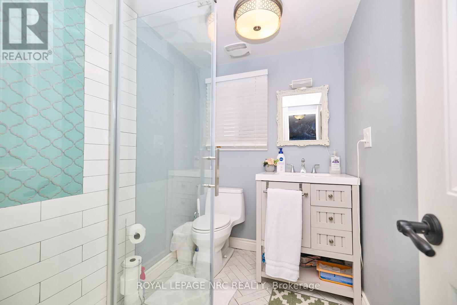 












6796 STOKES STREET

,
Niagara Falls (Dorchester),




Ontario
L2G2H1

