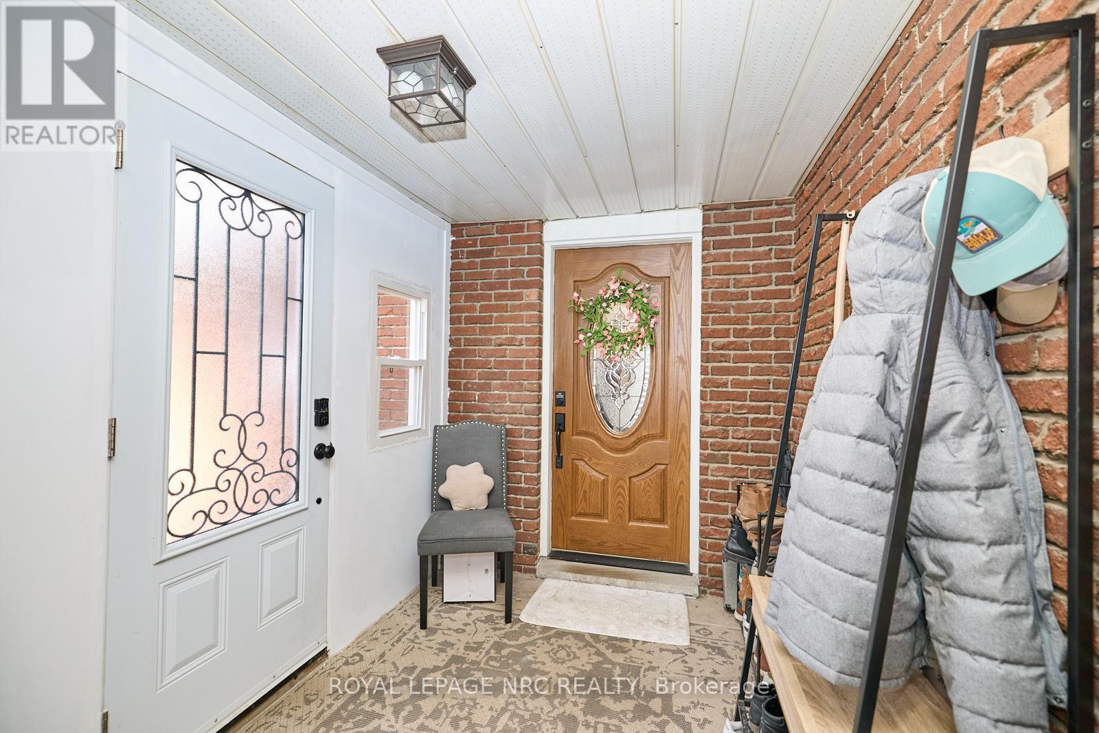 












6796 STOKES STREET

,
Niagara Falls (Dorchester),




Ontario
L2G2H1


