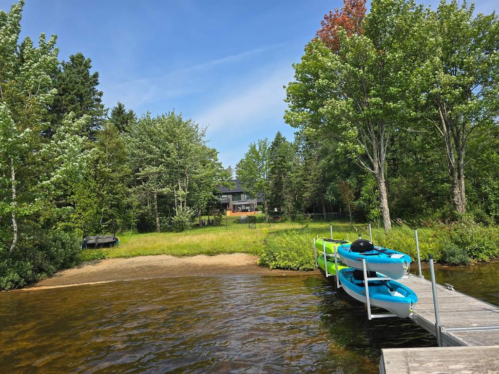 









1650


Ch. de la Vigilance

,
Shawinigan,




QC
G0X1L0

