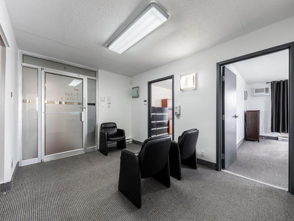 









580


Boul. du Séminaire N.

,
Saint-Jean-sur-Richelieu,




QC
J3B7E3

