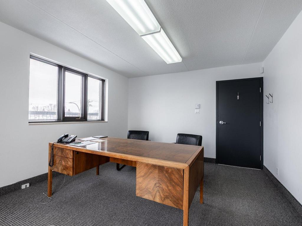 









580


Boul. du Séminaire N.

,
Saint-Jean-sur-Richelieu,




QC
J3B7E3

