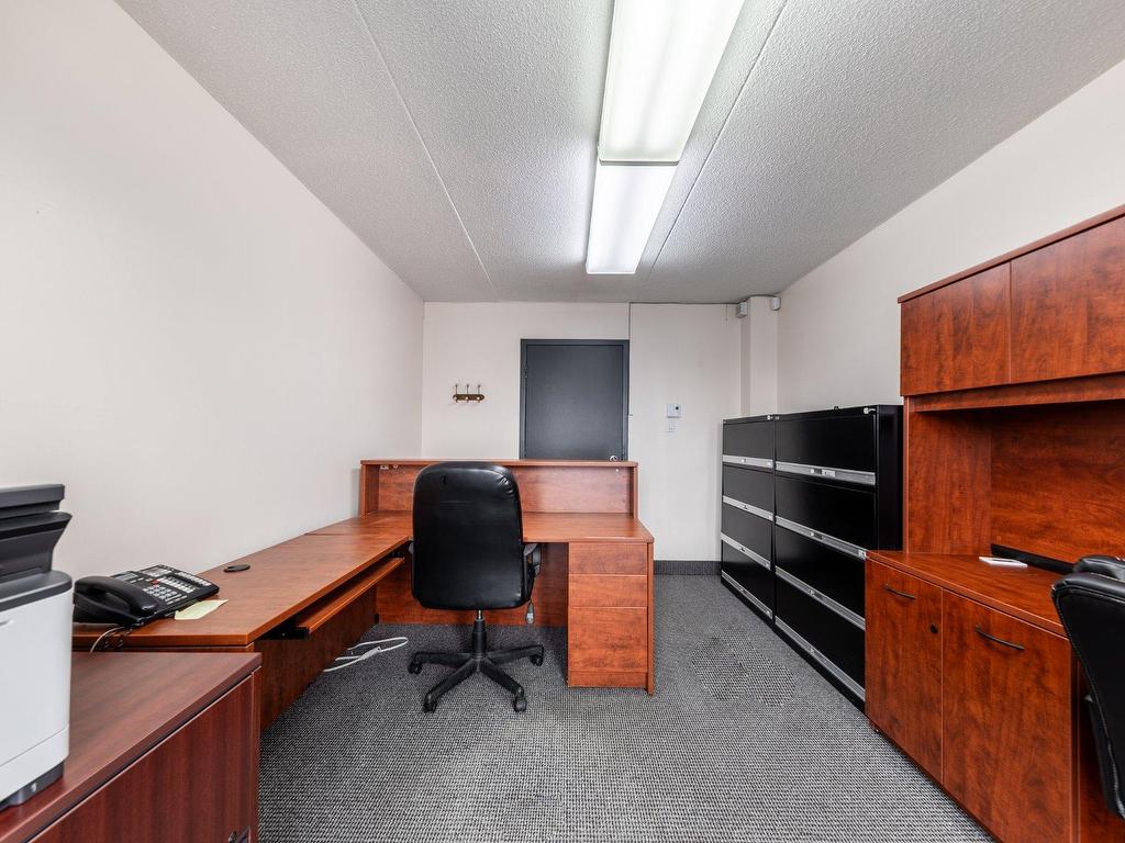 









580


Boul. du Séminaire N.

,
Saint-Jean-sur-Richelieu,




QC
J3B7E3

