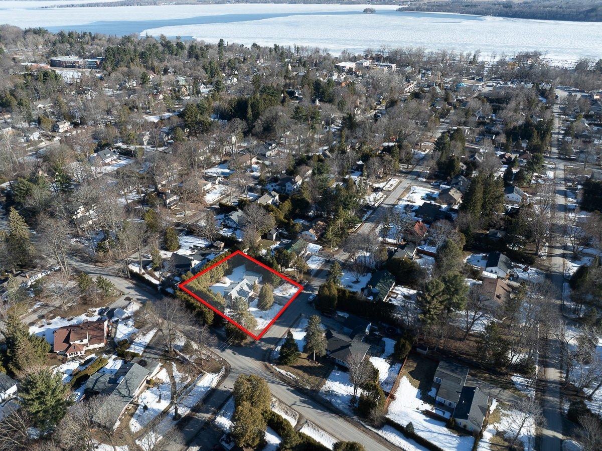 









96


Rue Selkirk

,
Hudson,




QC
J0P1H0

