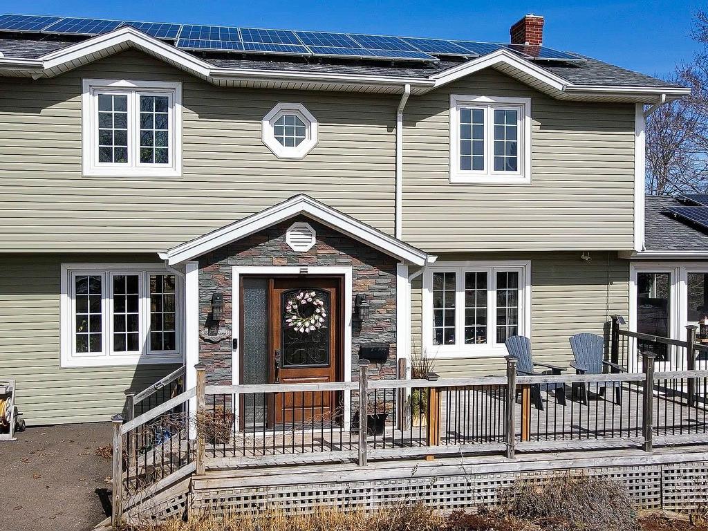 












23 Pond Street

,
Cornwall,




PE
C0A 1H0

