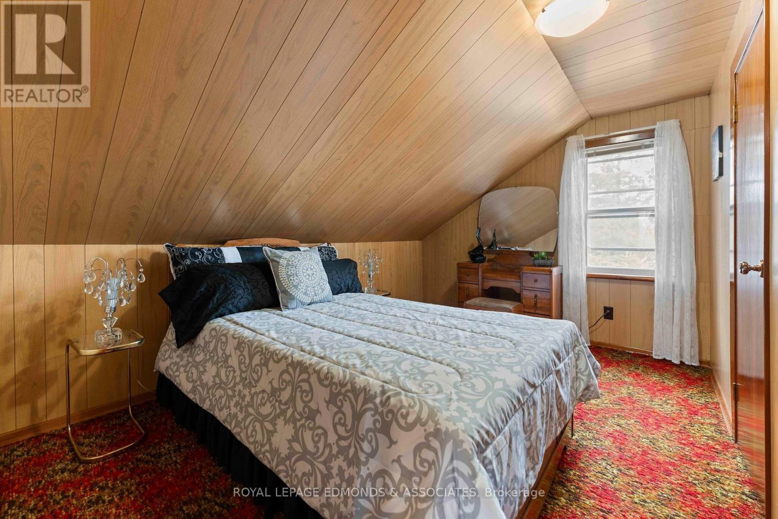 












3433 ROUND LAKE ROAD

,
Killaloe, Hagarty and Richards,




Ontario
K0J2A0

