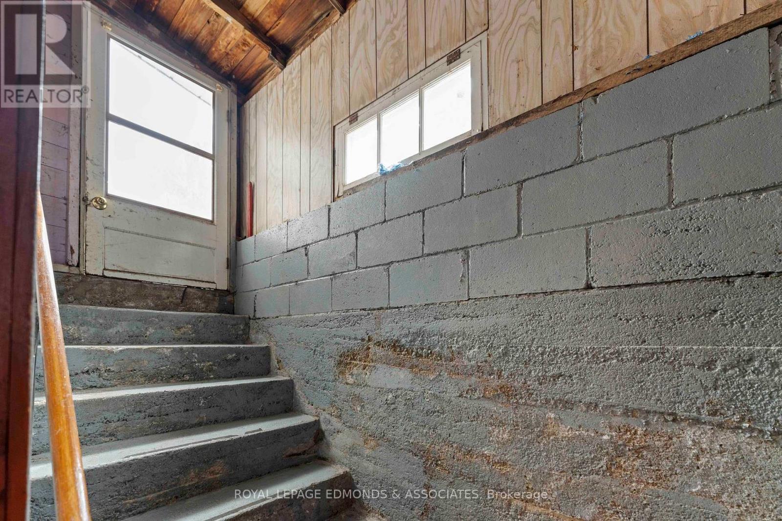 












3433 ROUND LAKE ROAD

,
Killaloe, Hagarty and Richards,




Ontario
K0J2A0

