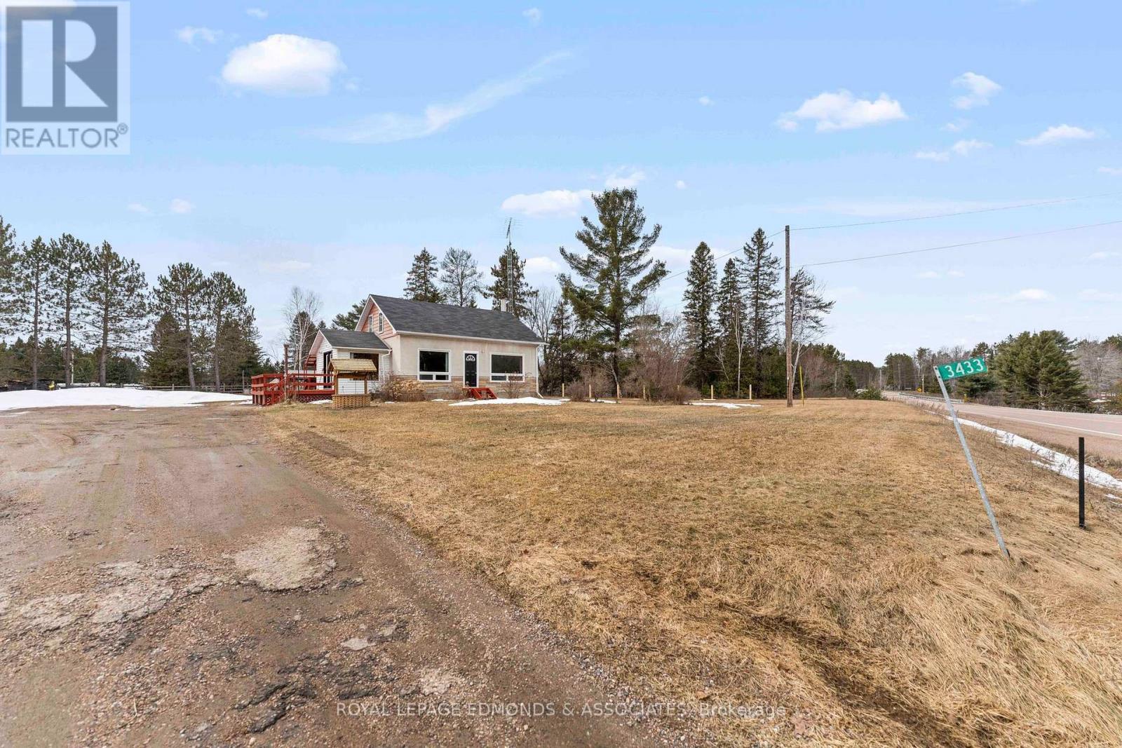 












3433 ROUND LAKE ROAD

,
Killaloe, Hagarty and Richards,




Ontario
K0J2A0

